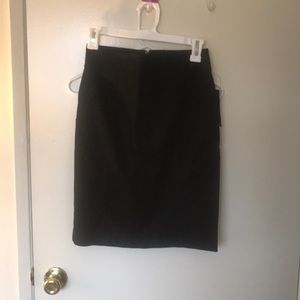 Black shirt tags still on !